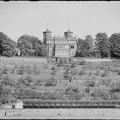 Villa Stockhausen, Ansicht vom rechten Elbufer