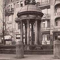 Artesischer Brunnen am Albertplatz