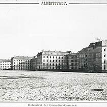 Albertstadt. Hofansicht der Grenadier-Casernen