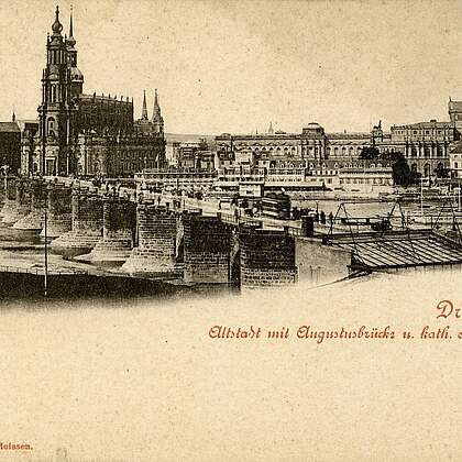 Altstadt mit Augustusbrücke und Katholischer Hofkirche