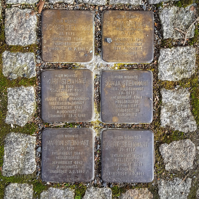 Stolperstein: Familie Steinhart Stolperstein: Familie Steinhart