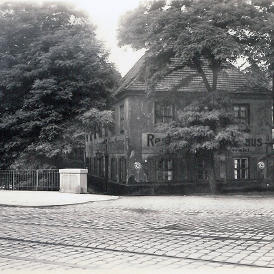 Dresden-Plauen. Gaststätte "Forsthaus" Dresden-Plauen. Gaststätte "Forsthaus"